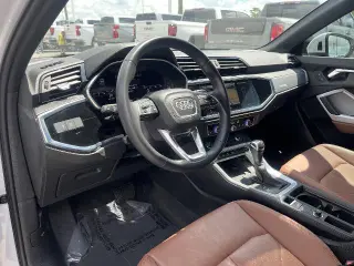 Audi Q3 2023 AWD quattro S line Premium Plus 45 TFSI 4dr SUV