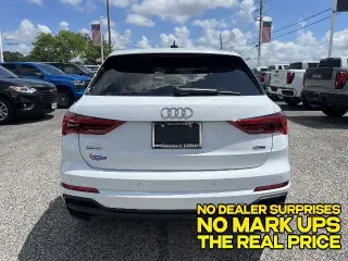Audi Q3 2023 AWD quattro S line Premium Plus 45 TFSI 4dr SUV