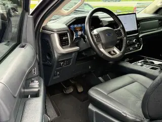 Ford Expedition 2022 4x2 XLT 4dr SUV