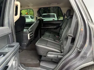 Ford Expedition 2022 4x2 XLT 4dr SUV