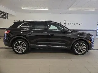 Lincoln Nautilus 2022 AWD Reserve 4dr SUV