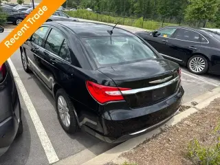 Chrysler 200 2013 Touring 4dr Sedan