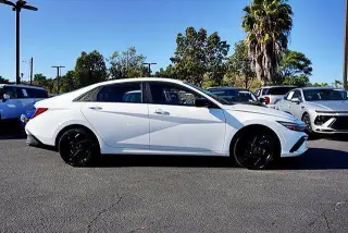 Hyundai ELANTRA 2026 SEL Sport 4dr Sedan