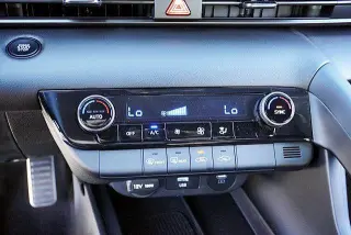 Hyundai ELANTRA 2026 SEL Sport 4dr Sedan