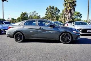 Hyundai ELANTRA 2026 SEL Sport 4dr Sedan