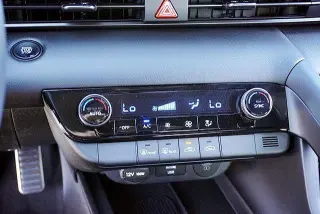 Hyundai ELANTRA 2026 SEL Sport 4dr Sedan