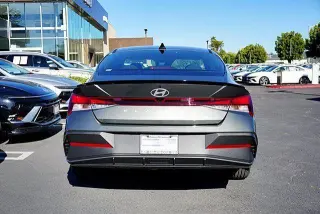 Hyundai ELANTRA 2026 SEL Sport 4dr Sedan