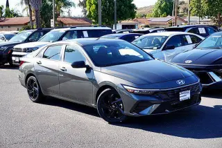 Hyundai ELANTRA 2026 SEL Sport 4dr Sedan