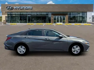 Hyundai ELANTRA 2026 SE 4dr Sedan