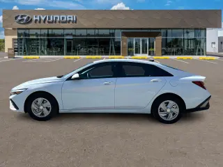 Hyundai ELANTRA 2025 SE 4dr Sedan
