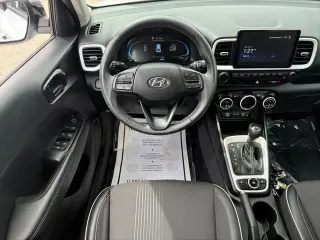 Hyundai VENUE 2023 Limited 4dr Crossover