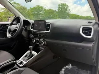 Hyundai VENUE 2023 Limited 4dr Crossover