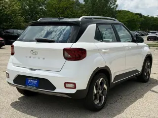 Hyundai VENUE 2023 Limited 4dr Crossover