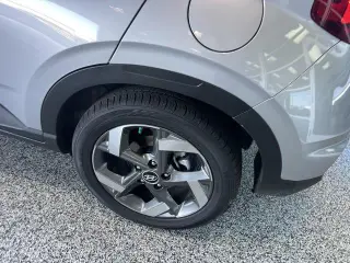 Hyundai VENUE 2025 Limited 4dr Crossover
