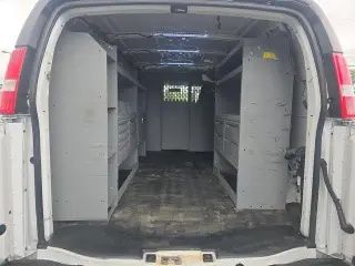 GMC Savana 2023 3500 3dr Cargo Van