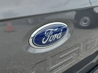 Ford F-150 2022 4x4 XL 4dr SuperCrew 5.5 ft. SB