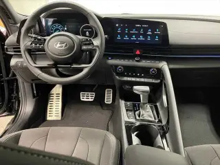Hyundai ELANTRA Hybrid 2025 SEL Sport 4dr Sedan