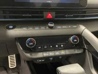 Hyundai ELANTRA Hybrid 2025 SEL Sport 4dr Sedan