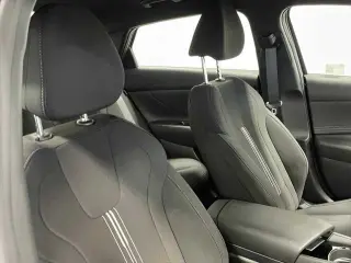 Hyundai ELANTRA Hybrid 2025 SEL Sport 4dr Sedan