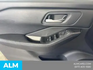 Nissan Rogue 2025 SV 4dr Crossover