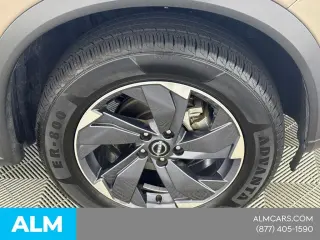 Nissan Rogue 2025 SV 4dr Crossover