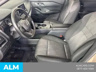 Nissan Rogue 2025 SV 4dr Crossover