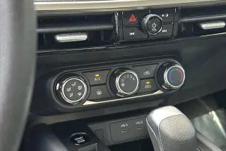 Nissan Kicks 2025 SV 4dr Crossover