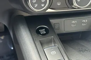 Nissan Kicks 2025 SV 4dr Crossover