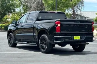 Chevrolet Silverado 1500 2023 4x2 Custom 4dr Crew Cab 5.8 ft. SB