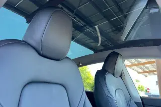 Tesla Model Y 2023 AWD Performance 4dr Crossover