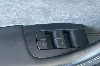 Tesla Model Y 2023 AWD Performance 4dr Crossover