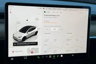 Tesla Model Y 2023 AWD Performance 4dr Crossover