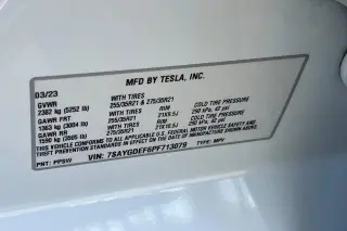 Tesla Model Y 2023 AWD Performance 4dr Crossover