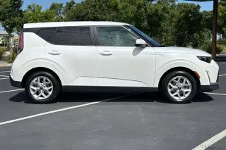 Kia Soul 2024 S 4dr Crossover