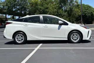 Toyota Prius 2020 Limited 4dr Hatchback