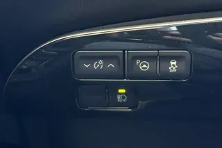 Toyota Prius 2020 Limited 4dr Hatchback