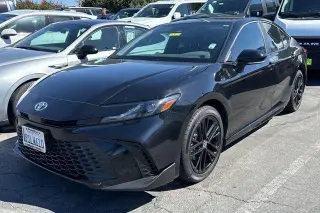 Toyota Camry 2025 SE 4dr Sedan