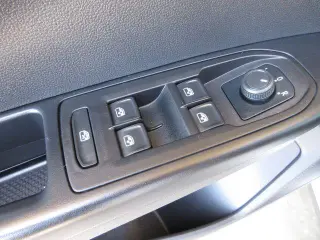 Volkswagen Taos 2022 S 4dr SUV