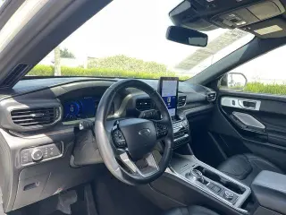 Ford Explorer 2022 AWD Platinum 4dr SUV