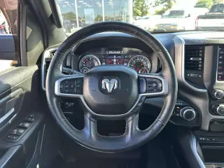 Ram 1500 2019 4x4 Big Horn 4dr Crew Cab 5.6 ft. SB Pickup