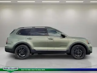 Kia Telluride 2023 AWD EX X-Line 4dr SUV