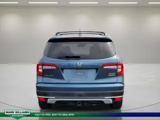 Honda Pilot 2021 AWD Touring 4dr SUV w/Rear Captain's Chairs