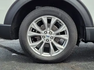 Ford Explorer 2022 AWD XLT 4dr SUV