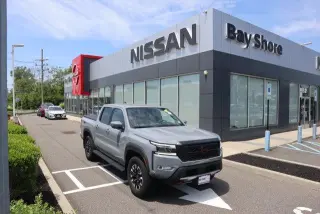 Nissan Frontier 2024 4x4 PRO-4X 4dr Crew Cab 5 ft. SB