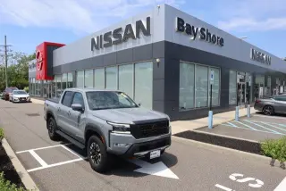 Nissan Frontier 2024 4x4 PRO-4X 4dr Crew Cab 5 ft. SB
