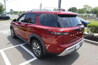 Nissan Pathfinder 2024 AWD SL 4dr SUV
