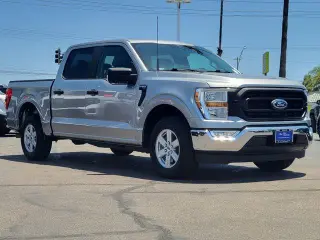 Ford F-150 2022 4x2 XL 4dr SuperCrew 5.5 ft. SB