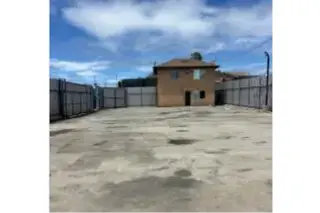 8000p² DE ESPACIO COMERCIAL