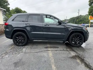 2017 Jeep Grand Cherokee Altitude