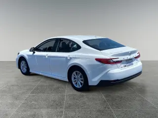 Toyota Camry 2025